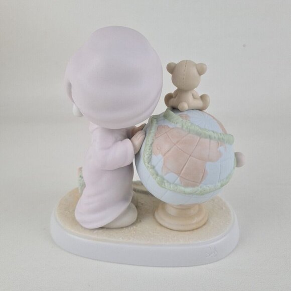 Precious Moments 522082 May Your World Be Trimmed With Joy Porcelain Figurine - Picture 4 of 7